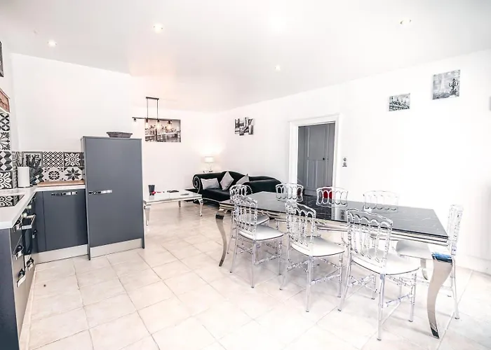 Premium 4 étoiles, Spacieux Avec Sauna Et Extérieur Appartamento *