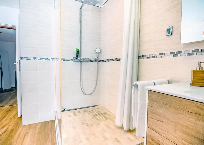 Premium 4 étoiles, Spacieux Avec Sauna Et Extérieur * Le Mesnil-sur-Oger